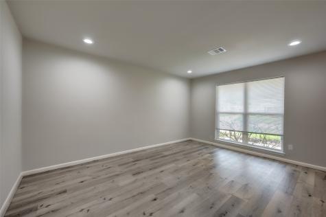5451 Loch Lomond Drive Houston TX 77096