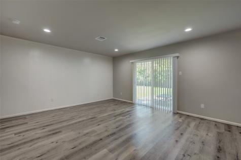 5451 Loch Lomond Drive Houston TX 77096