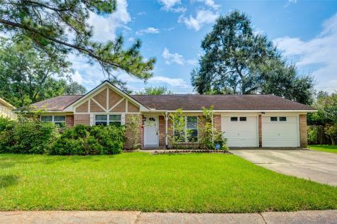 5451 Loch Lomond Drive Houston TX 77096