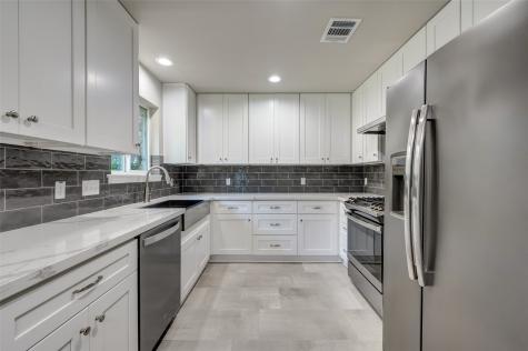 5451 Loch Lomond Drive Houston TX 77096