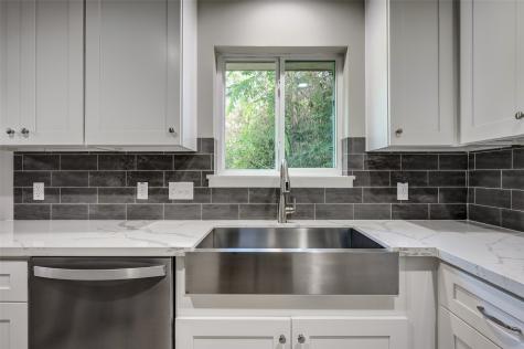 5451 Loch Lomond Drive Houston TX 77096