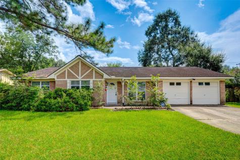5451 Loch Lomond Drive Houston TX 77096