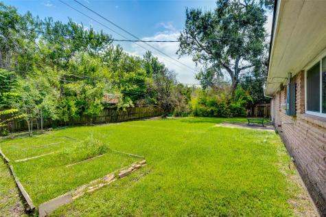 5451 Loch Lomond Drive Houston TX 77096