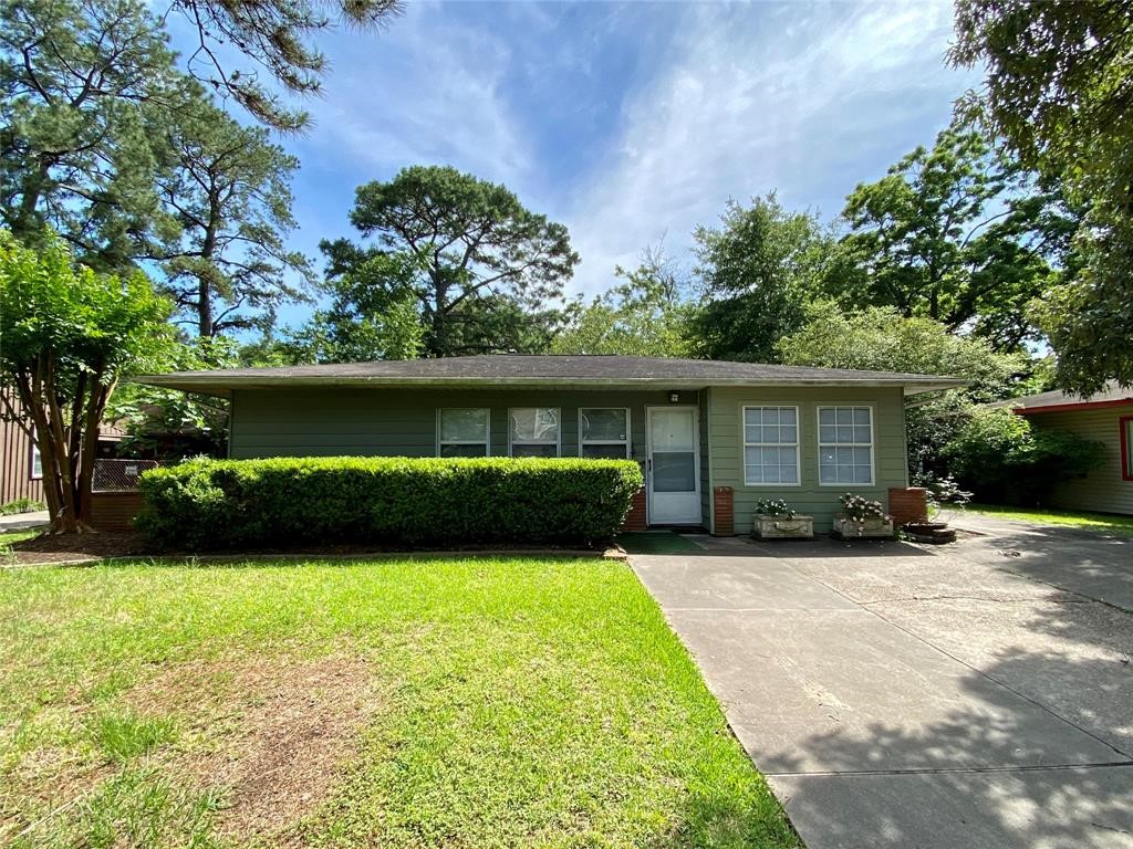 939 W 43rd Street Houston TX 77018