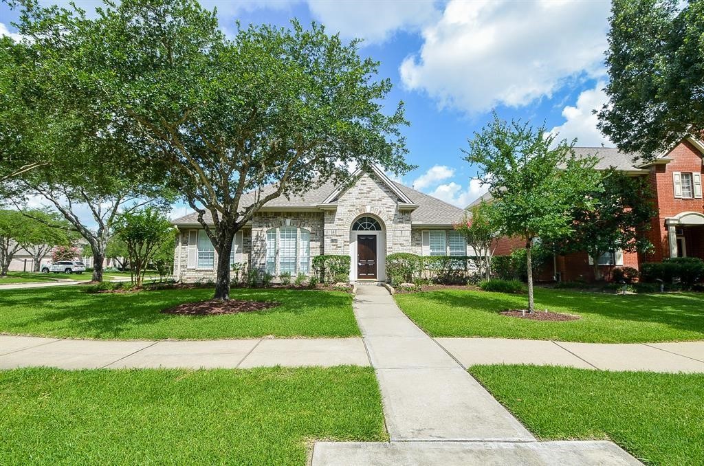 1723 Crescent Green Drive Houston TX 77094