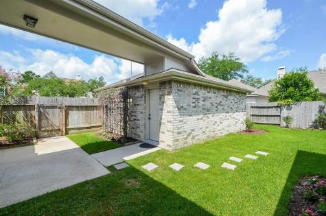 1723 Crescent Green Drive Houston TX 77094