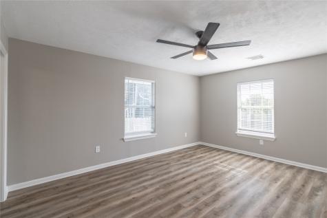 725 10th Street Dickinson TX 77539