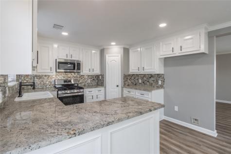 725 10th Street Dickinson TX 77539