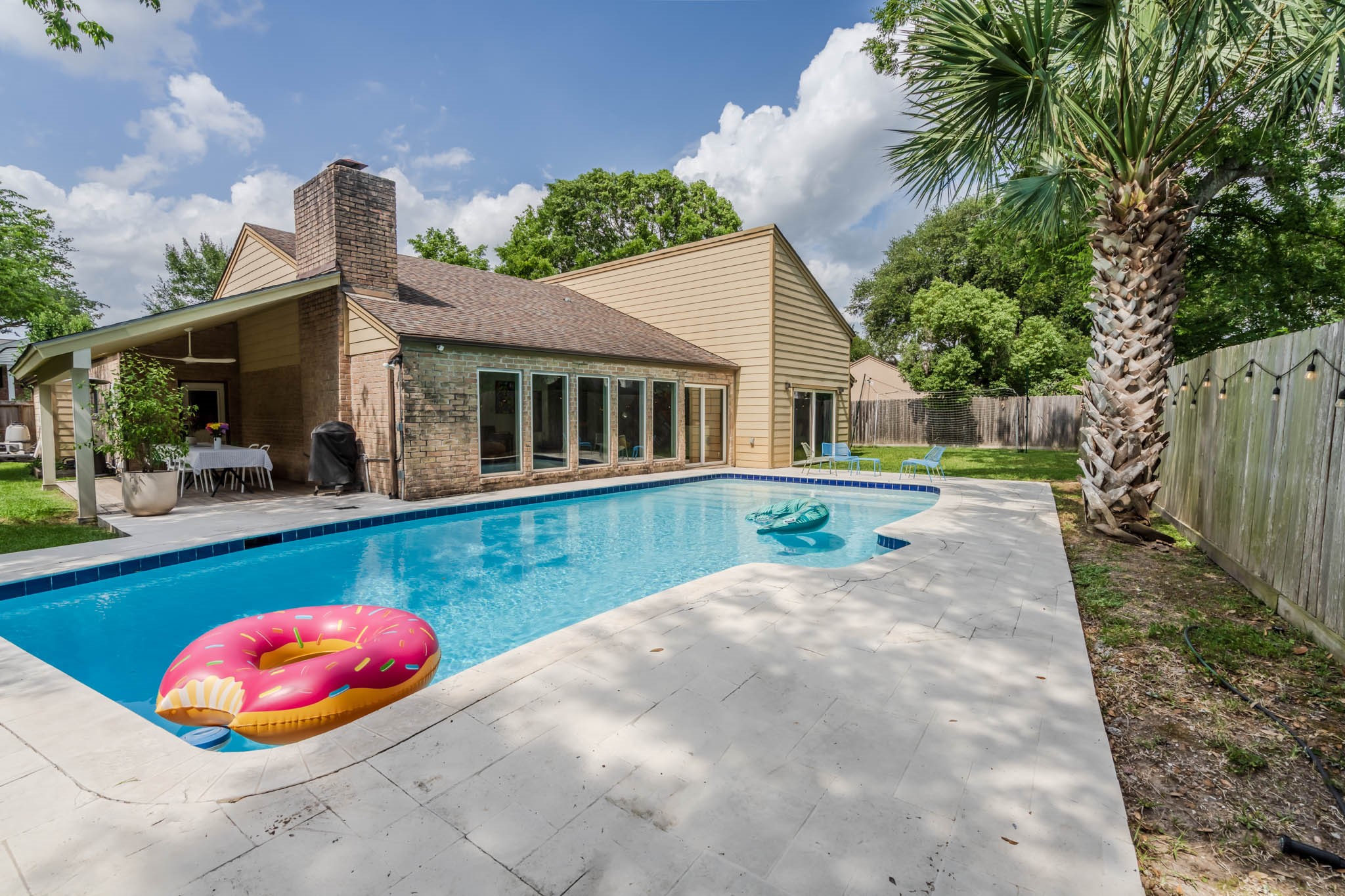 1550 Wood Lodge Drive Houston TX 77077
