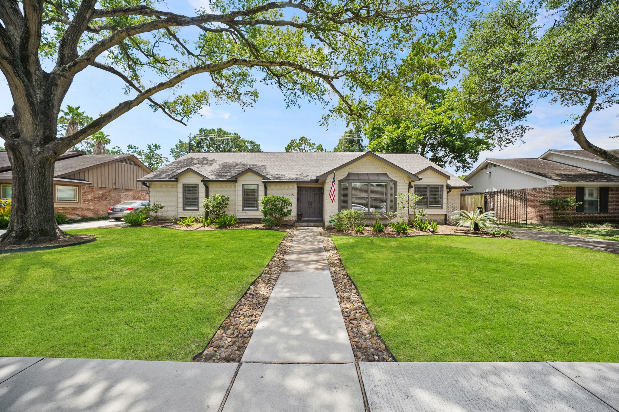 5215 Dumfries Drive Houston TX 77096