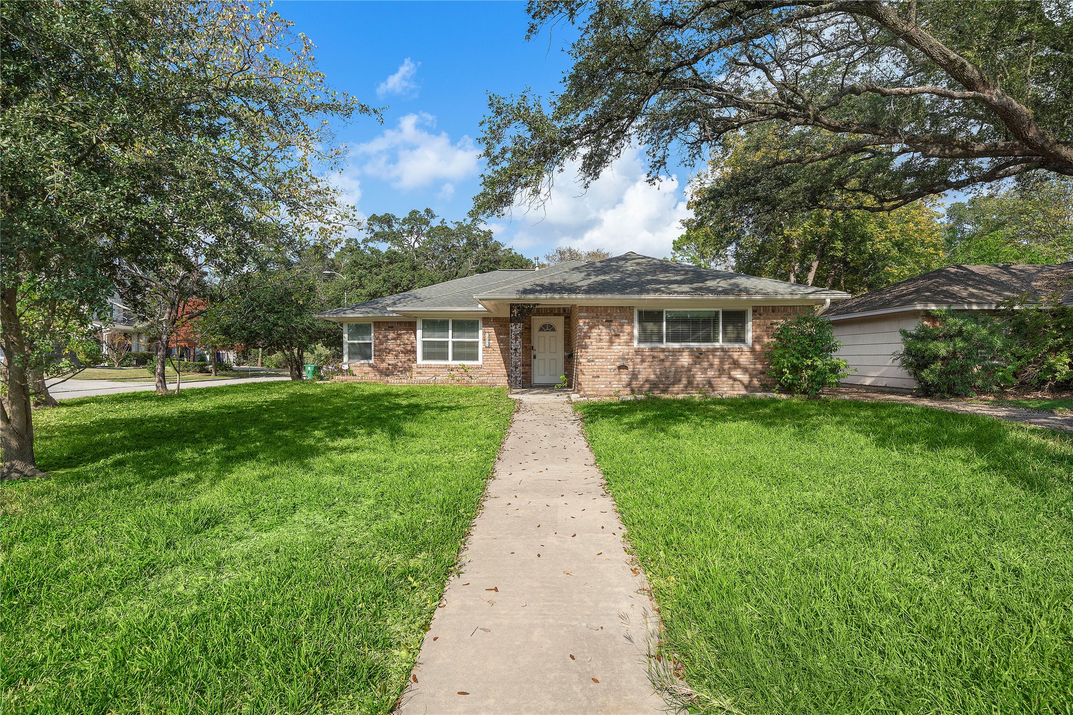 4122 Norfolk Street Houston TX 77027