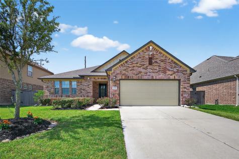 2726 Tumlinson Drive Fresno TX 77545