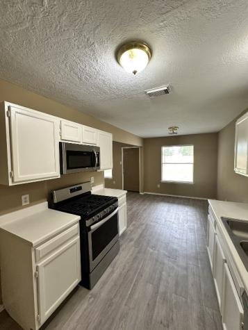 6910 Bayou Crest Drive Houston TX 77088