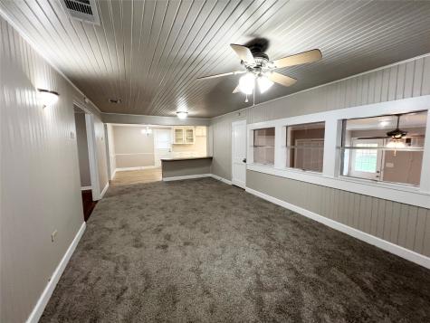 304 E Live Oak Street Angleton TX 77515