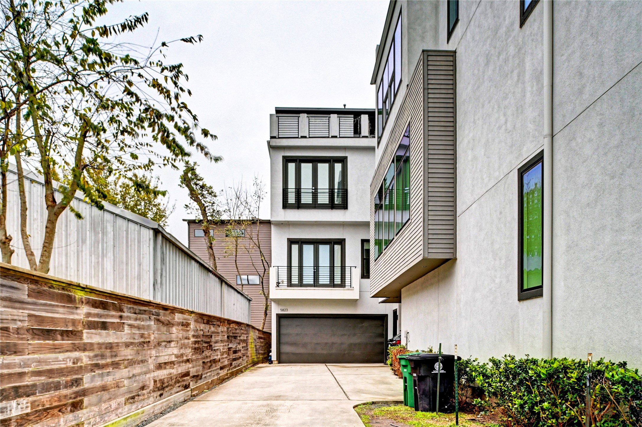 5823 Kiam Street Houston TX 77007