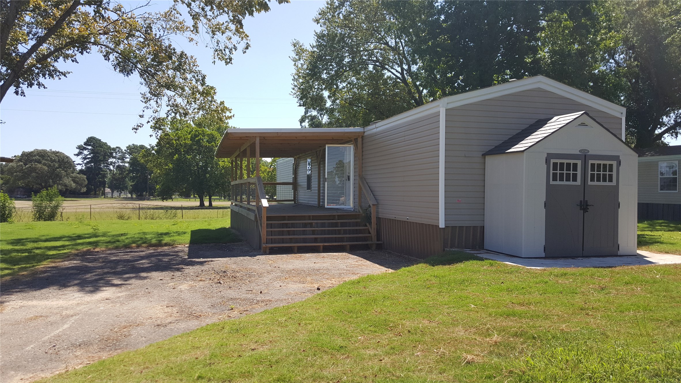 104 Young Street Willis TX 77378