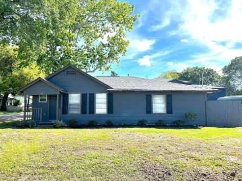 601 S Cherry Street Tomball TX 77375