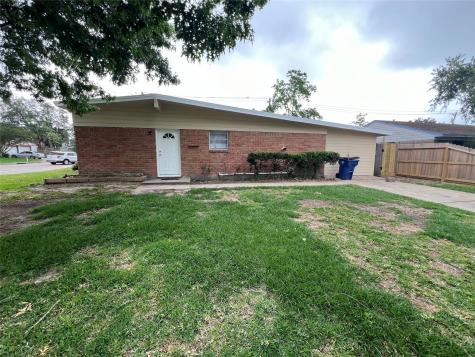 2901 14th Avenue N Texas City TX 77590