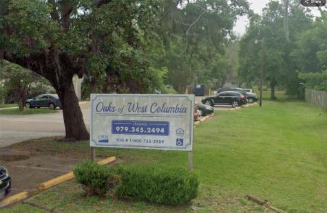 225 S 13th Street West Columbia TX 77486
