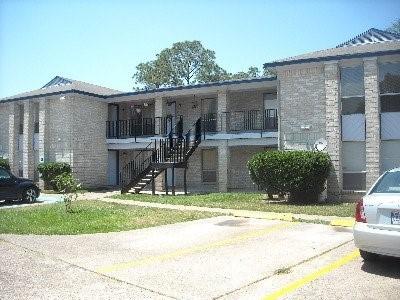 225 S 13th Street West Columbia TX 77486
