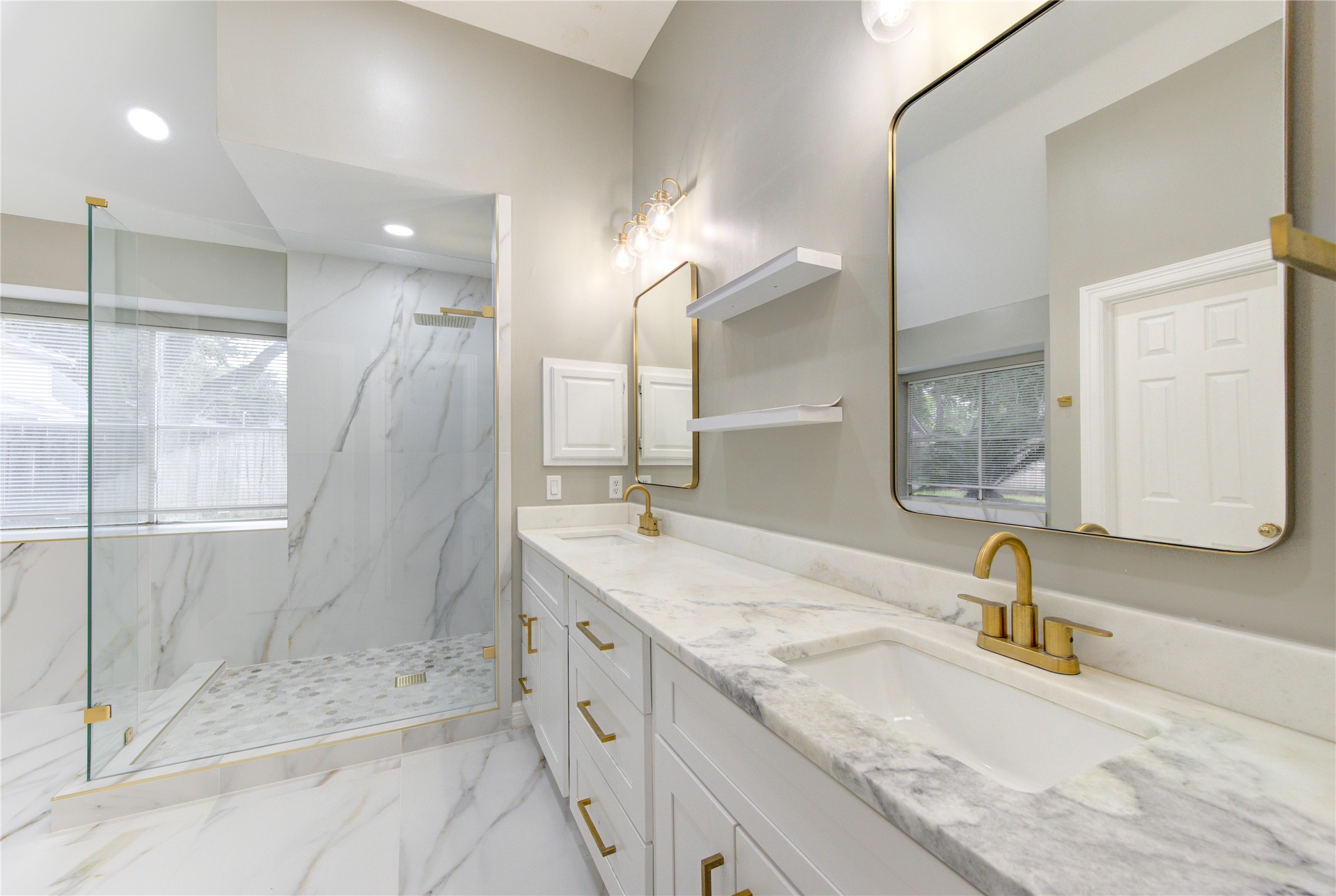 1526 Forest Home Drive Houston TX 77077