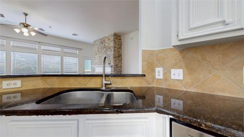 2001 Balsam Lake Lane Pearland TX 77584