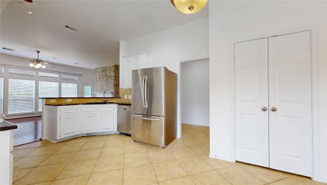 2001 Balsam Lake Lane Pearland TX 77584