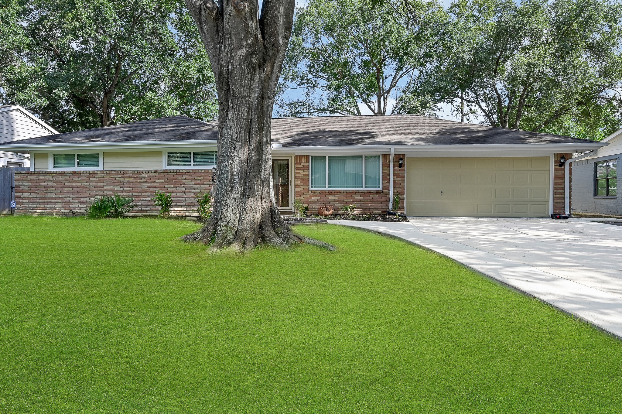 5623 Cerritos Drive Houston TX 77035