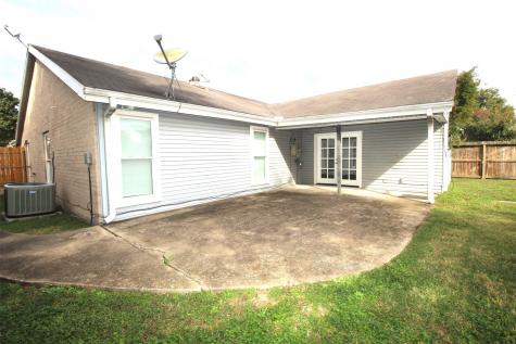 805 Willow Creek Drive La Porte TX 77571
