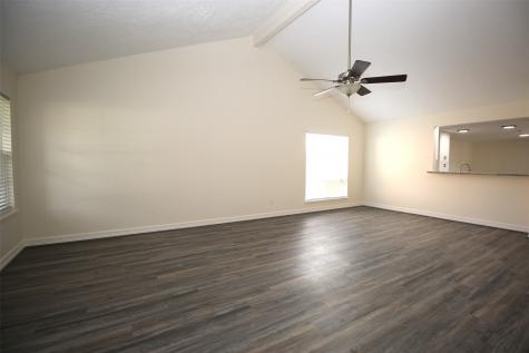 805 Willow Creek Drive La Porte TX 77571