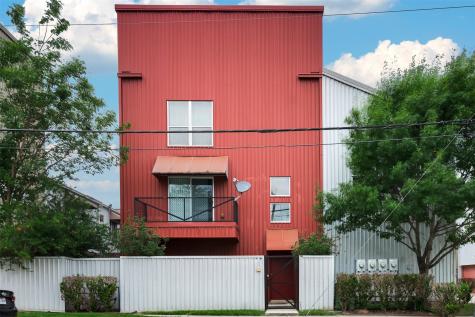 17 N Ennis Street Houston TX 77003