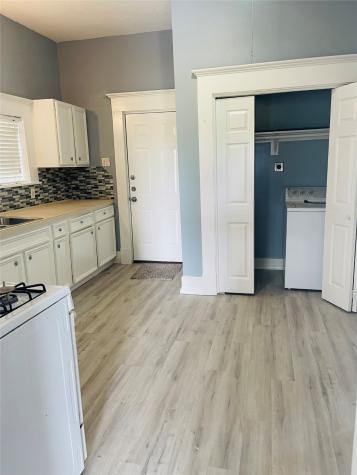 1017 S Kansas Street La Porte TX 77571