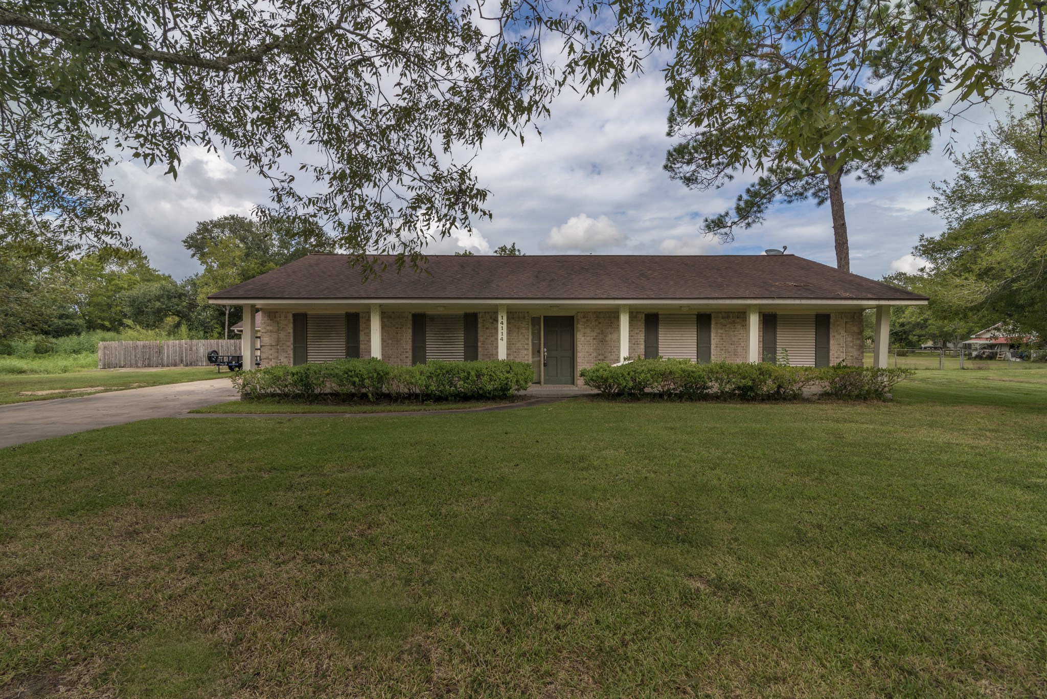 14114 1st Street Santa Fe TX 77517