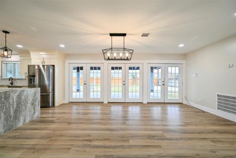10930 White Thorn Street Houston TX 77016