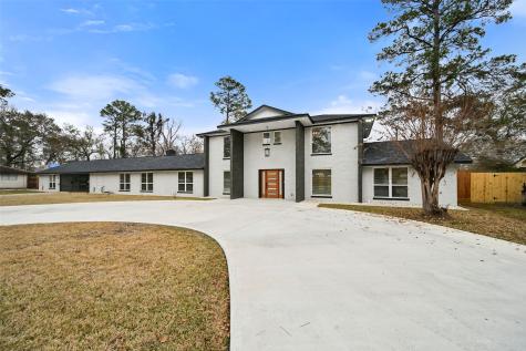 10930 White Thorn Street Houston TX 77016