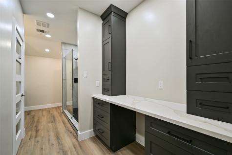10930 White Thorn Street Houston TX 77016