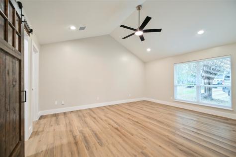 10930 White Thorn Street Houston TX 77016