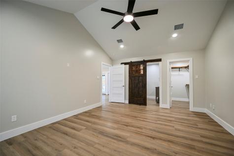 10930 White Thorn Street Houston TX 77016