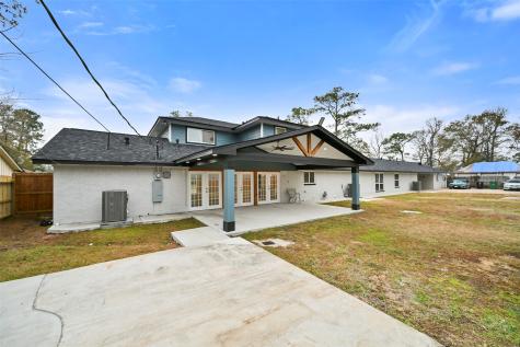 10930 White Thorn Street Houston TX 77016