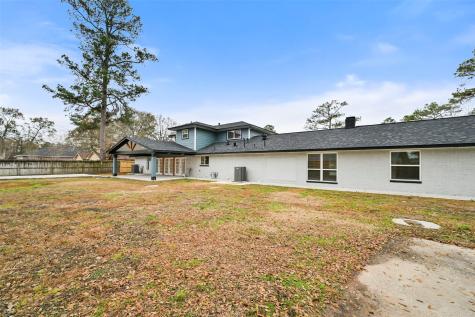 10930 White Thorn Street Houston TX 77016