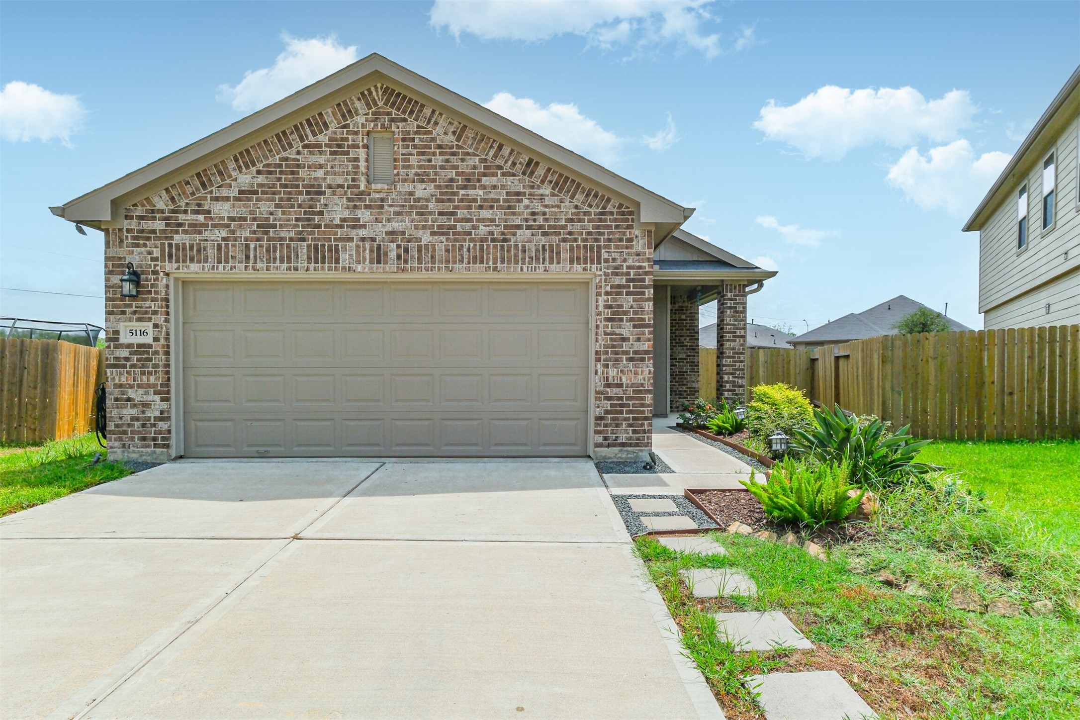 5116 Itiel Street Houston TX 77048