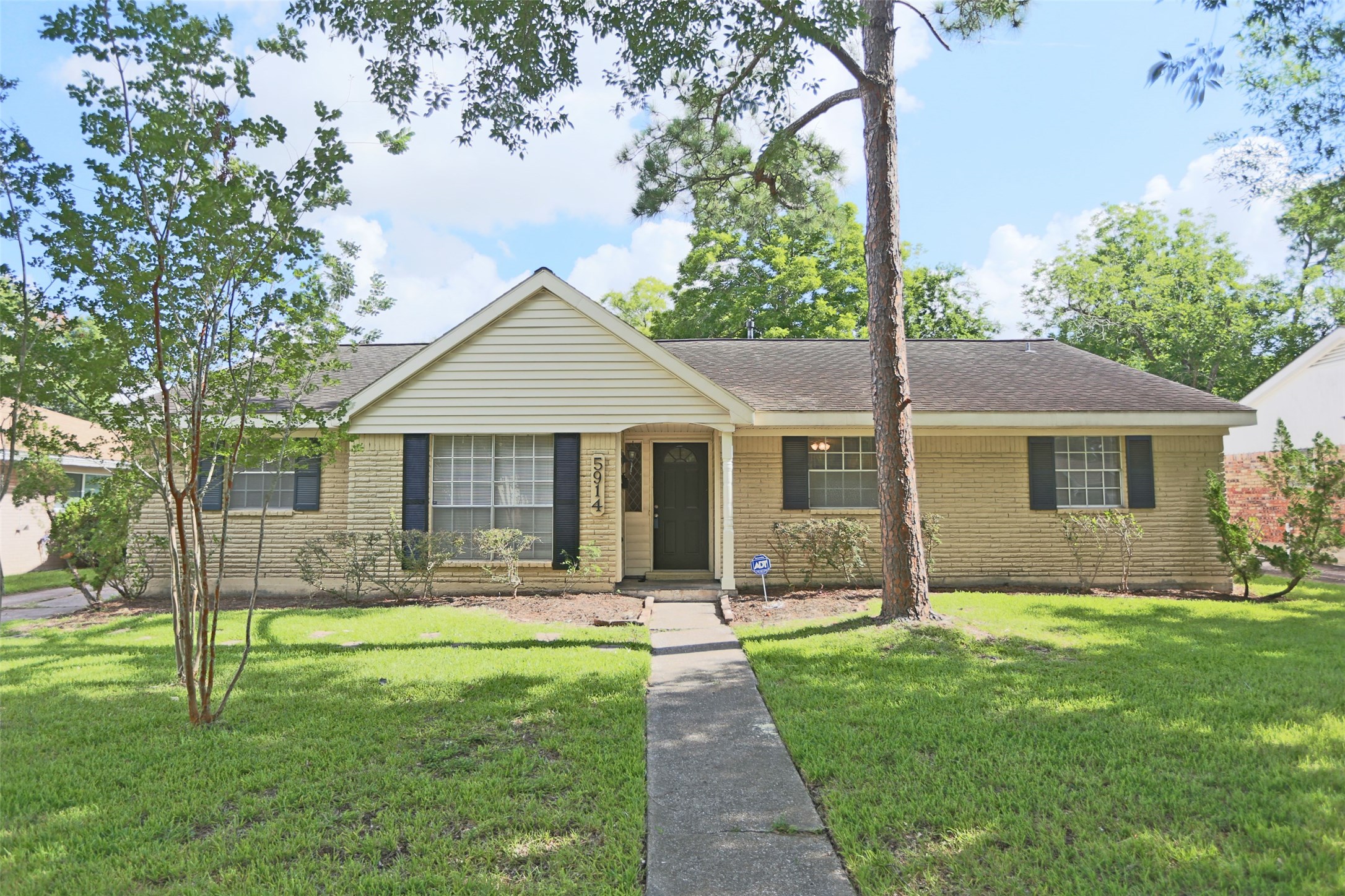 5914 Arboles Drive Houston TX 77035