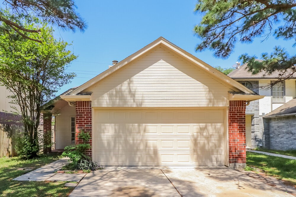 9210 Golden Sunshine Drive Houston TX 77064