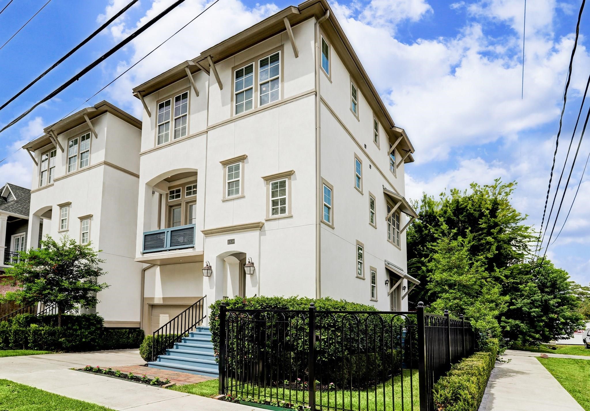 1539 Beall Street Houston TX 77008