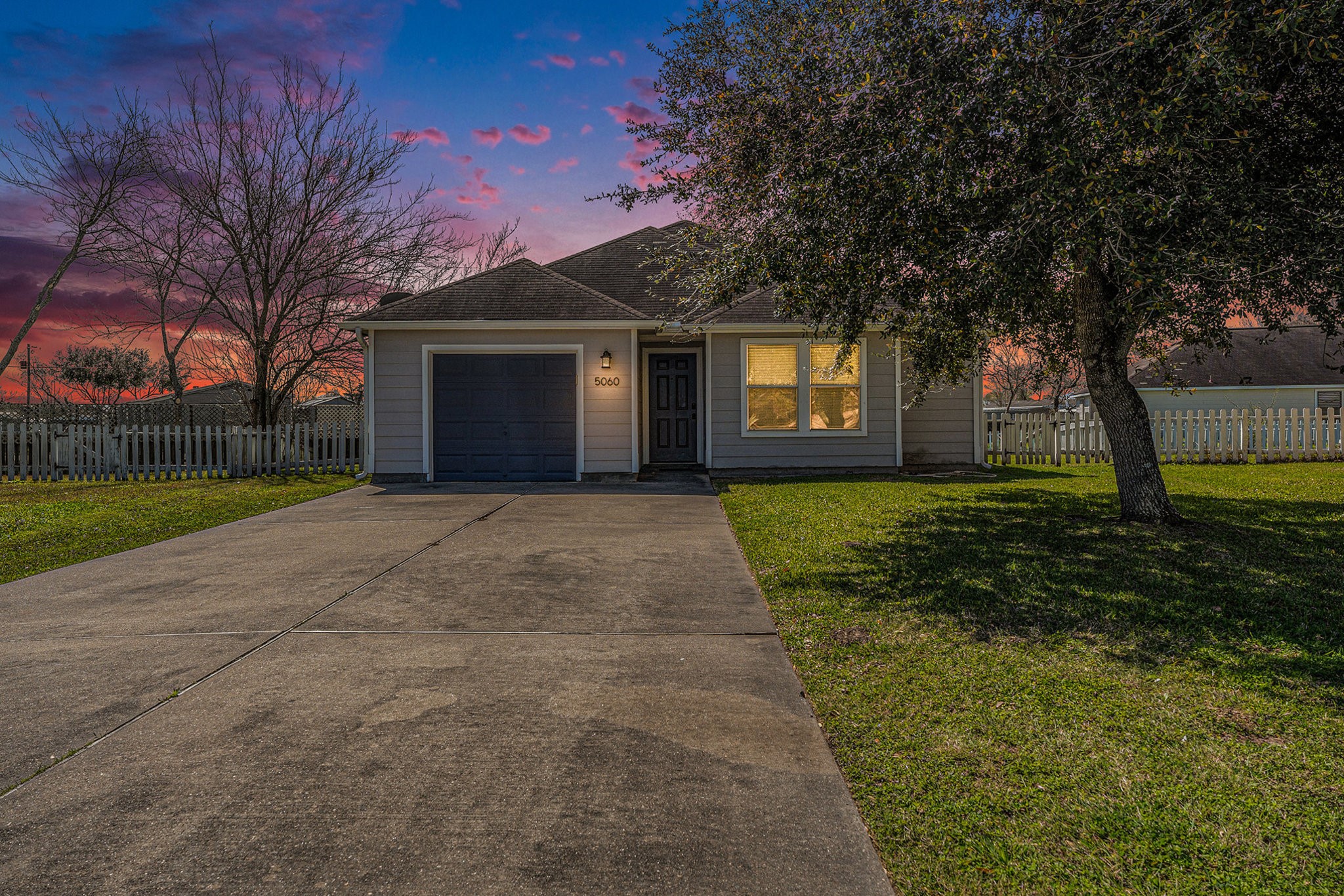 5060 Hauna Lane Dickinson TX 77539