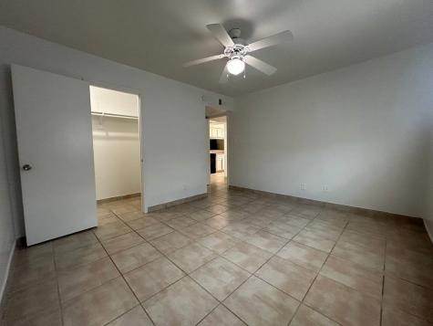 1010 S Wayside Drive 406 Houston TX 77023