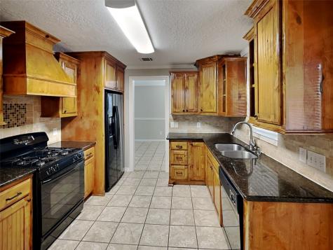 1043 Somercotes Lane Channelview TX 77530