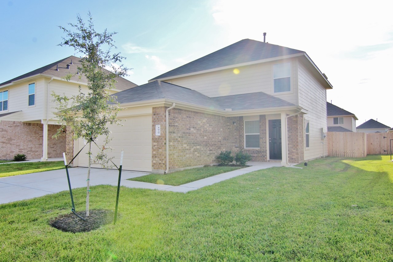 5939 Dawn Misty Lane Houston TX 77048