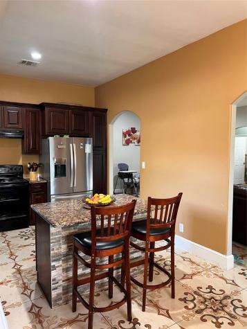 995 Road 5003 Cleveland TX 77327
