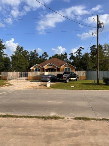 995 Road 5003 Cleveland TX 77327